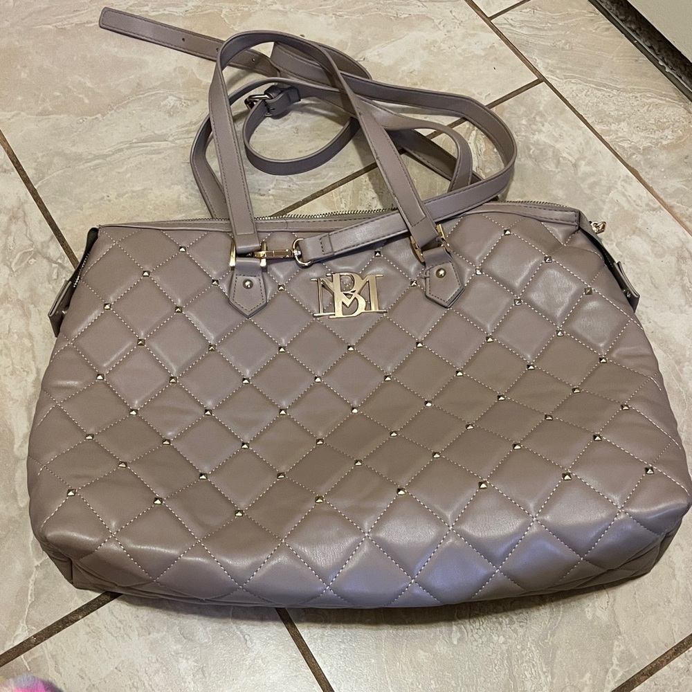 Badgley Mischka Elegant Quilted Beige Handbag